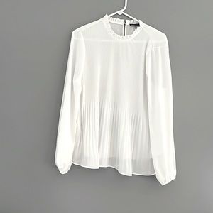 Ladies blouse size medium, Adrianna Papell brand.